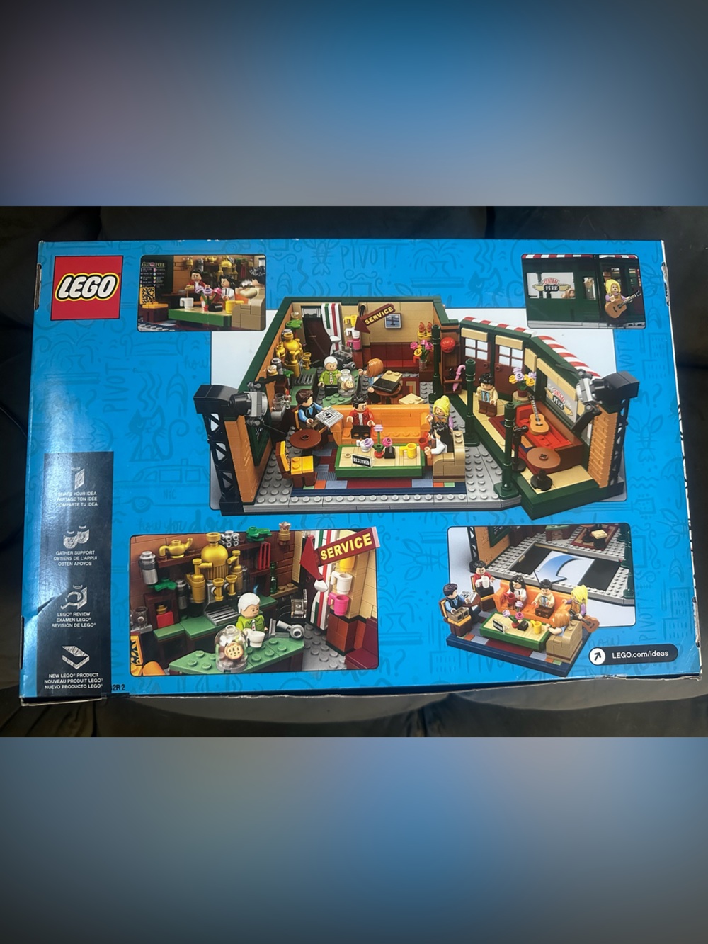 NEW FRIENDS Central Perk Lego Set - Picture 2 of 2